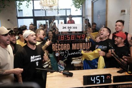 Juancito establece record con el podcast mas largo