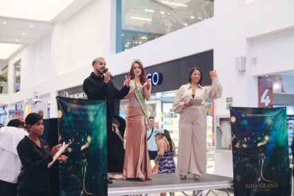 Virginia Salas, Miss Grand PC, revoluciona Downtown Mall